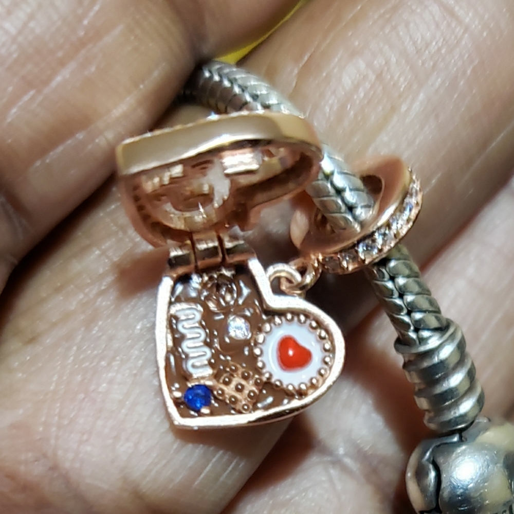 Sweet Chocolate Charm - Picture 5 of 5